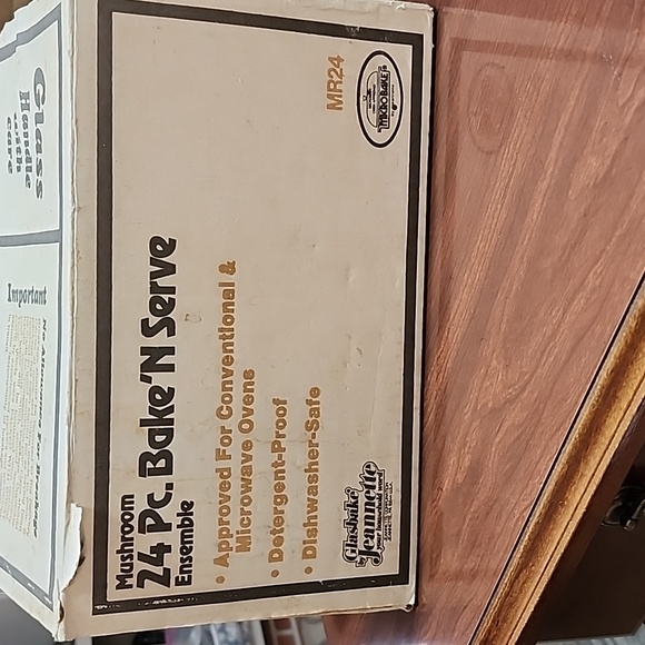 Glasbake Mushroom bakeware Full set - Picture 9 of 9